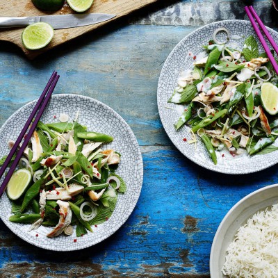 Thai Shredded Chicken and Runner bean Salad | Recipes | Blue Dragon