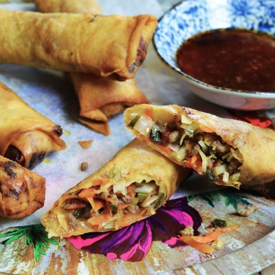 Crispy Sweet Chilli Spring Rolls | Recipes | Blue Dragon